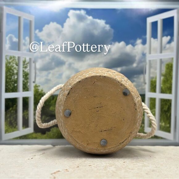 Barilito Rattan Neutral Stone Planter Pot with handles - Picture 7 of 8